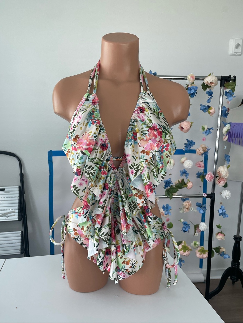 Ruffled Floral Halter One-Piece Swimsuit - Pink & Green - Picture 4 of 17